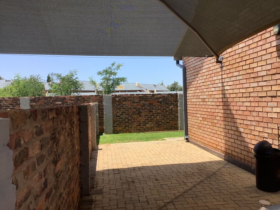 2 Bedroom Property for Sale in Dassie Rand North West
